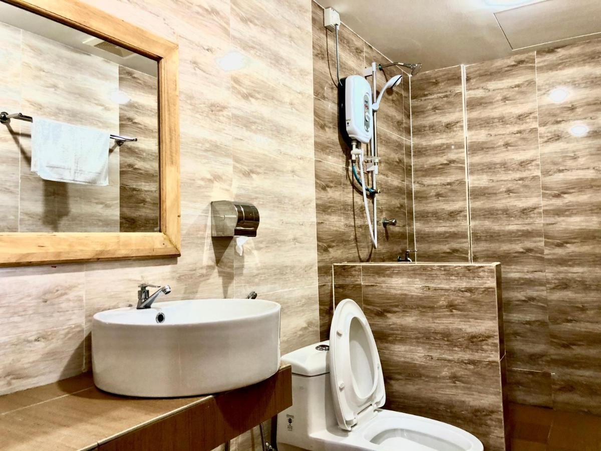 Am Transit Inn, Куала-Тренгану Екстер'єр фото
